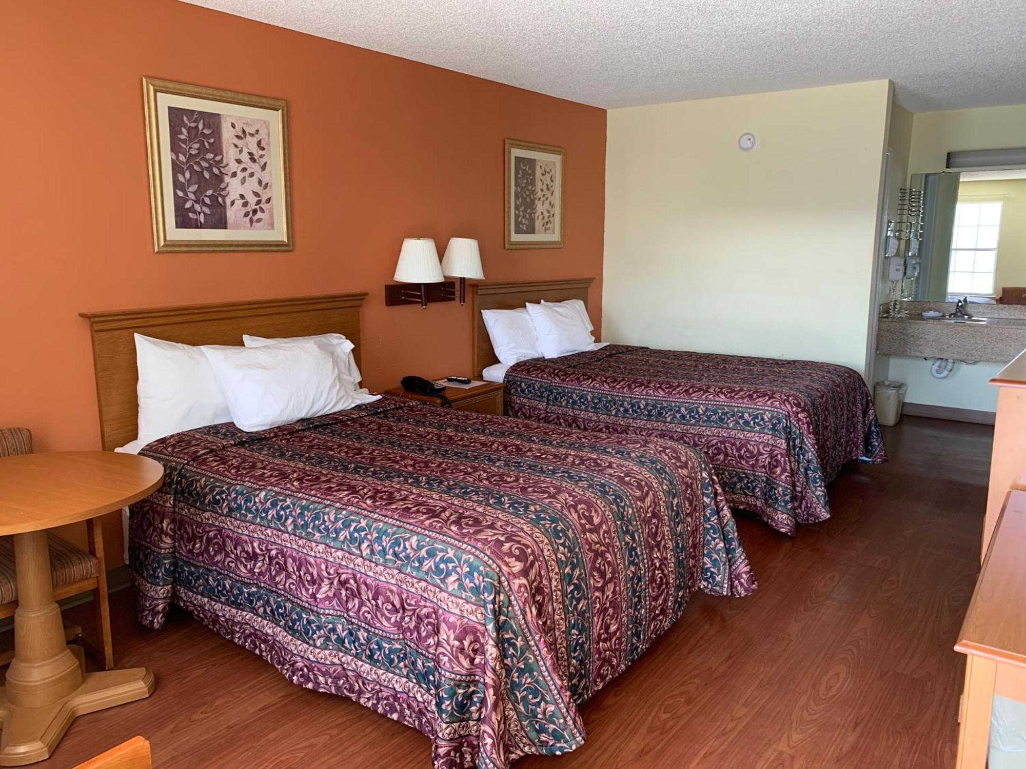 Key West Inn - Chatsworth Екстер'єр фото