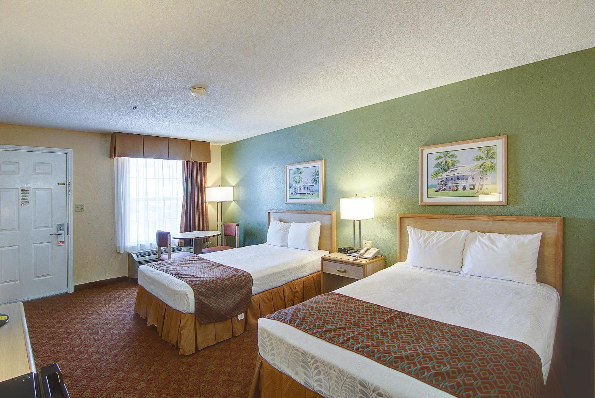 Key West Inn - Chatsworth Екстер'єр фото